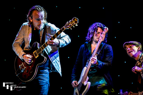 Alex Butler on lead guitar, Mike Topp on bass & Dan Spellman on vocals & rhythm guitar