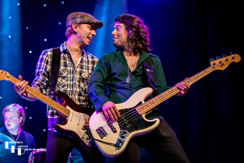 Dan Spellman on lead vocals & rhythm guitar & Mike Topp on bass