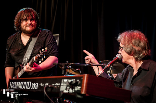 Matt Long on guitar & Paul Long on keyboards