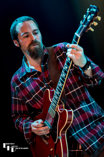 Jules Fothergill on guitar
