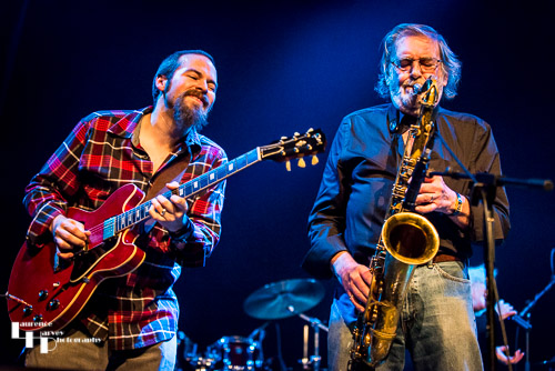 Jules Fothergill on guitar & guest, Terry Marshall on sax