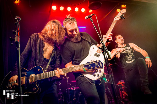 Rob Angelico on vocals, Luke Allatt & Jack Edwards on guitar