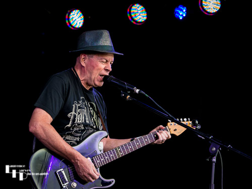 Roadhouse: Gary Boner on vocals & guitar