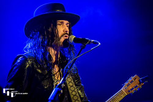 Troy Redfern on guitar & vocals