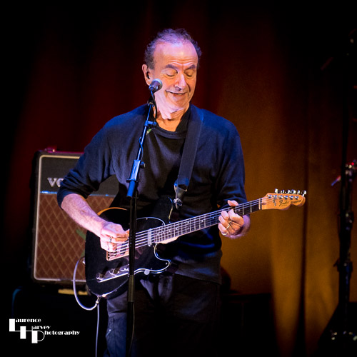 Hugh Cornwell on vocals & guitar