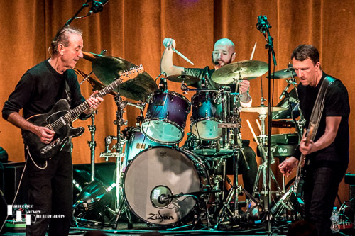 Hugh Cornwell & his band on stage at The Apex