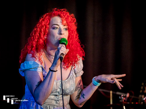 Lou Brett on vocals