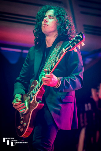 Vambo - Pete Lance on guitar