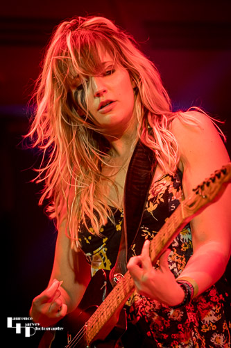 MuddiBrooke: 'Brooke' Harriet McDonnell on vocals & guitar