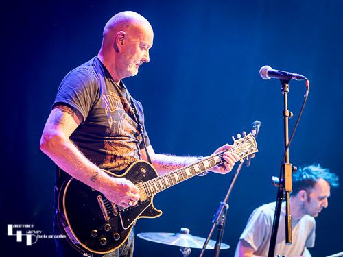 Steve Tansley on guitar