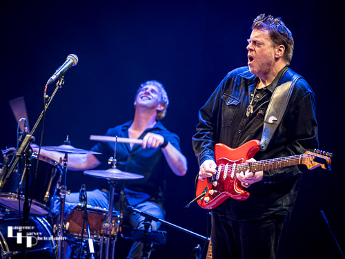 Danny Bryant on vocals & guitar, Alex Hinz on drums