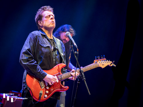 Danny Bryant on vocals & guitar