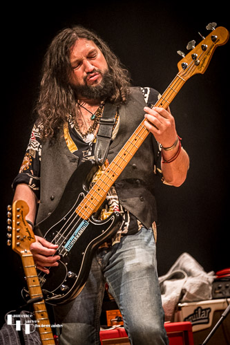 Artjom Feldtser on bass