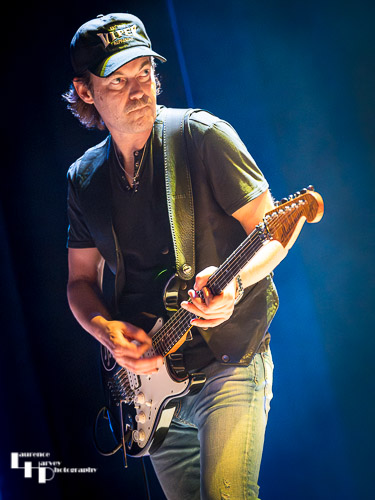 Marc Raner on guitar
