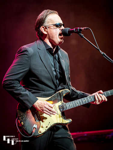 Joe Bonamassa on vocals & guitar