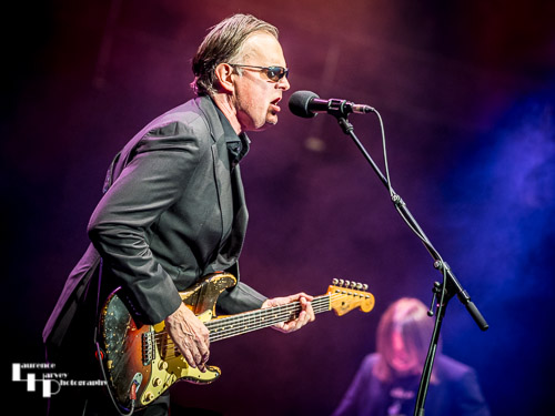 Joe Bonamassa on vocals & guitar