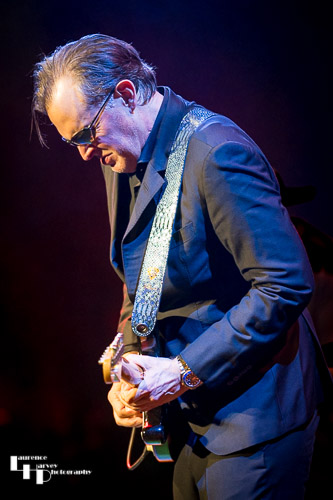 Joe Bonamassa on vocals & guitar