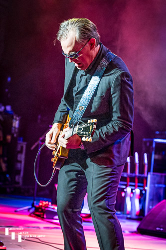 Joe Bonamassa on vocals & guitar