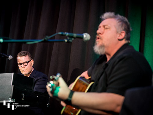 Jonny Dyke on keys & Stevie Nimmo on guitar & vocals