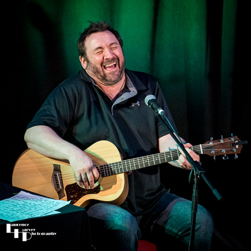 Alan Nimmo on guitar & vocals