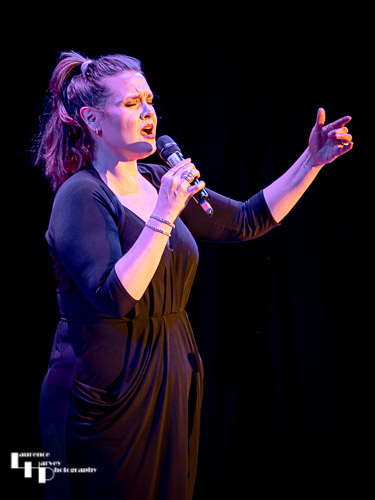 Polly Gibbons on vocals