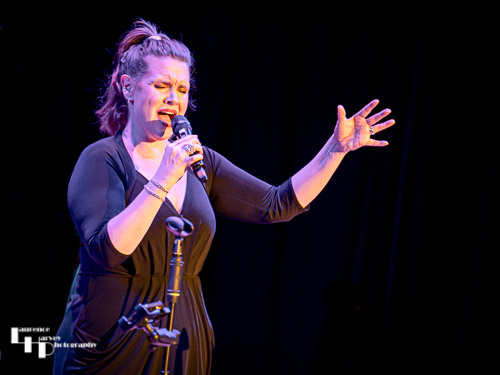 Polly Gibbons on vocals