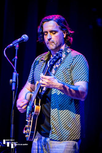 Terry Lewis  on guitar