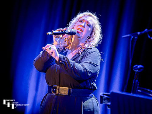 Amba Tremain on vocals