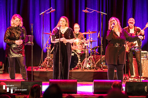 Leonie Gale, Jo Harman & Amba Tremain on vocals