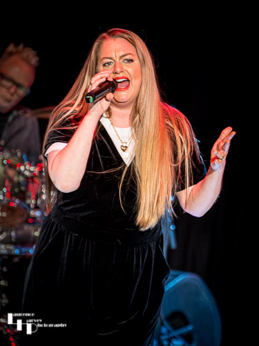 Jo Harman on vocals