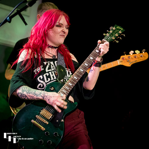 Steph Ashcroft on vocals & guitar