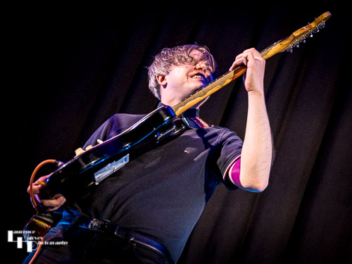 Zac Schulze on vocals & guitar