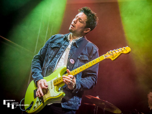 Aynsley Lister on vocals & guitar