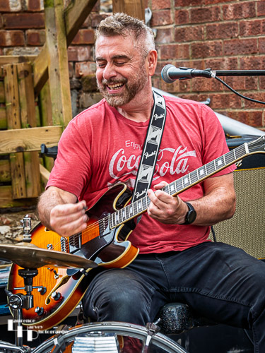 Jase North on vocals & guitar