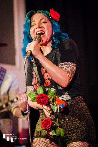 Greta Valenti on vocals