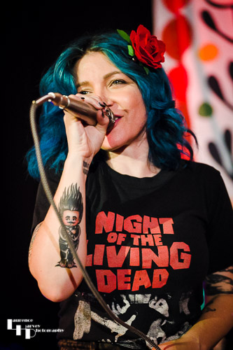 Greta Valenti on vocals