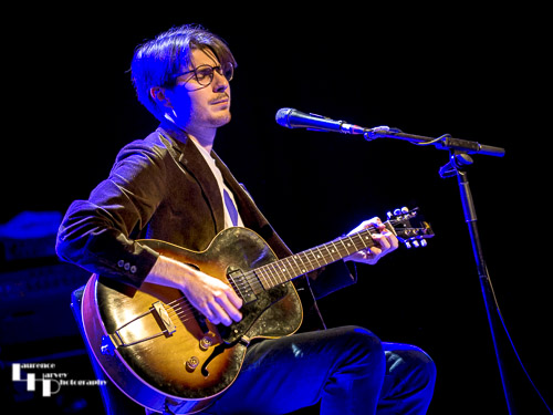 Connor Selby on vocals & guitar