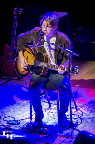 Connor Selby on vocals & guitar