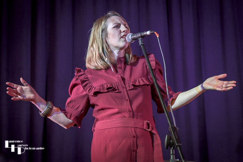 Lauren Dove on vocals