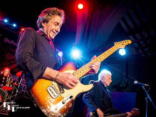 Gordon Russell on guitar