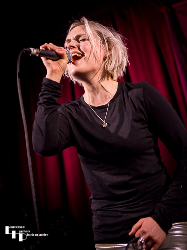 Jo Bevan on vocals