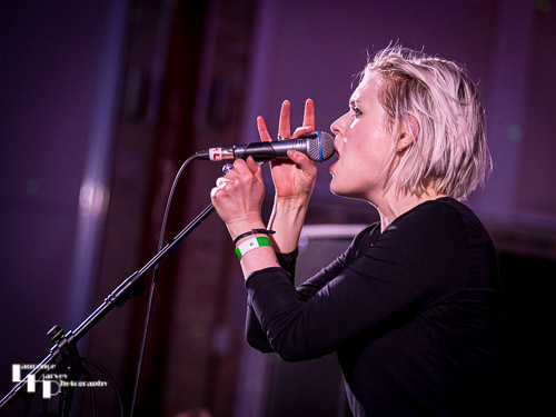 Jo Bevan on vocals