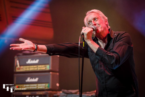 Steve Overland on vocals