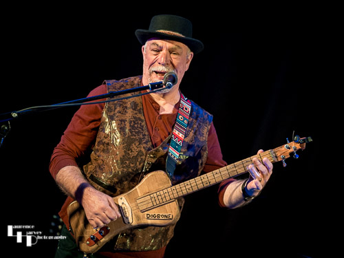 Rob Sands on guitar