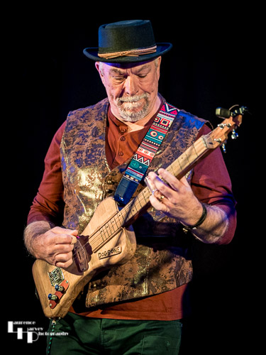 Rob Sands on guitar