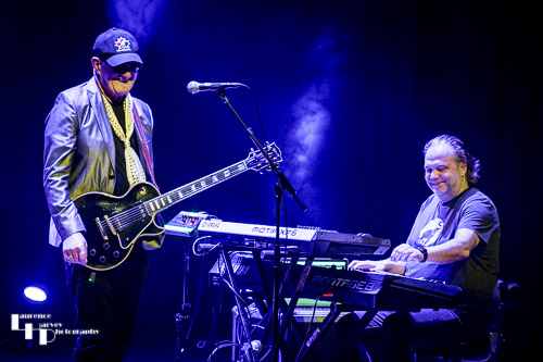 Jan Akkerman on guitar & Coen Molenaar on keys