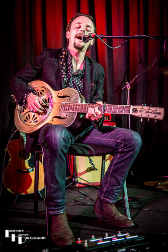 Joel Fisk on vocals & guitar