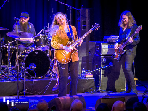 Joanne Shaw Taylor on vocals & guitar Steve Lehane on bass, Eric Savage on drums