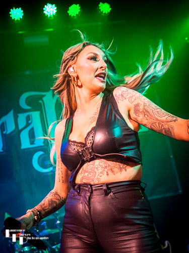 Rhiannon 'Kira' Hill on vocals