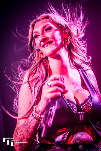 Rhiannon 'Kira' Hill on vocals
